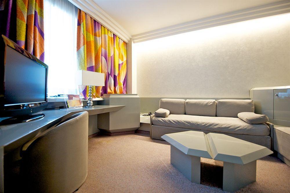 Ariha Hotel Cosenza Ренде Екстериор снимка